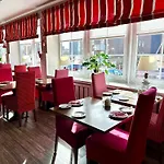Duenenburg 酒店
