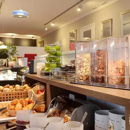 Hotel Duenenburg 4*