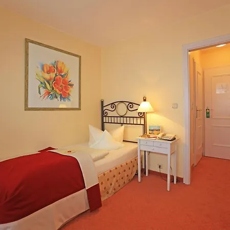 Dünenburg Hotel 4*